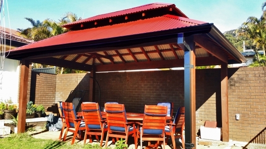 001-Headland-Red-Colorbond-w-Koda-Roof-960×300