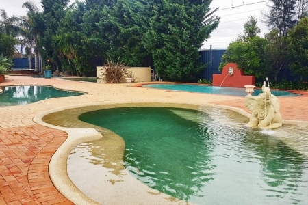 001_Blue_Haven_Pools_Bali_Hut-960×300