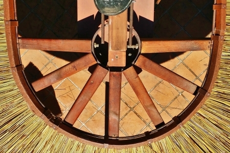013-Oval_African_Re-thatch-960×300