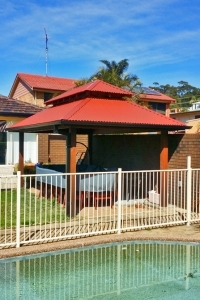 020-Headland-Red-Colorbond-w-Koda-Roof-960×300
