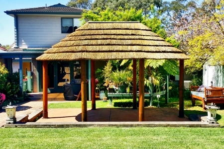 020-Oval_African_Re-thatch-1-960×300