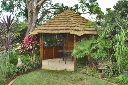 African_Rethatch_004-960×300