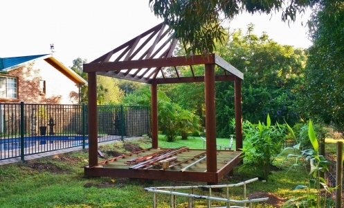 Tapitalee_Square_Bali_Hut_Deck-05-960×300